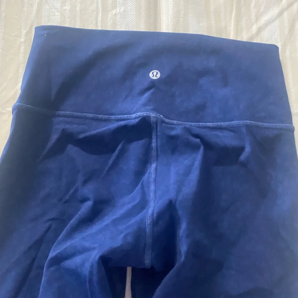 Lululemon Athletica Wunder Under High Rise Crop 21” Spray Indigo Blue size 6 - Picture 2 of 6
